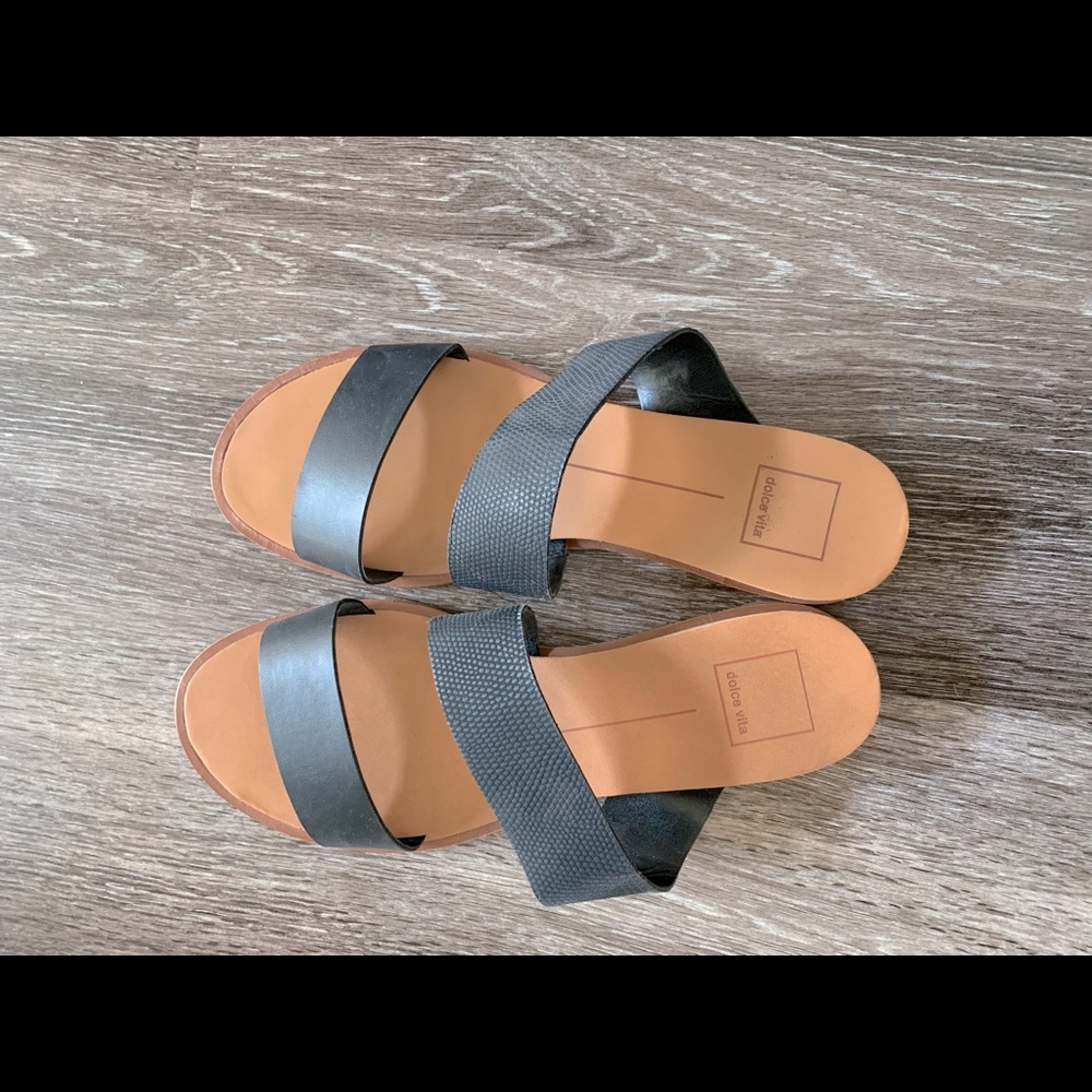 Dolce vita sandals
